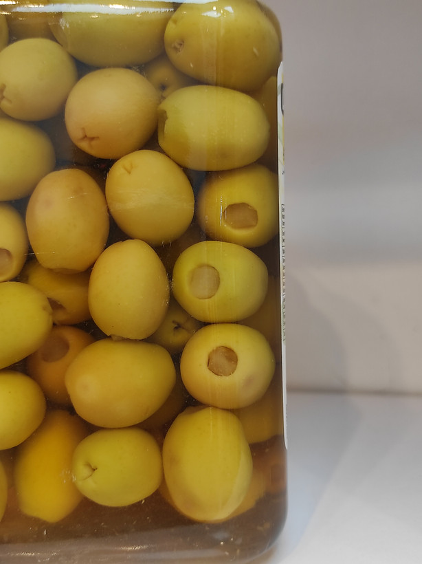 زیتون سبز مغز لیمویی لوراس ۱۵۰۰ گرم – وزن آبکش ۹۰۰ گرم
